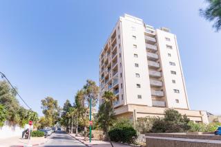 Skyline 1BR Apartment with City and Sea View by Sea N' Rent - Herzliya B - 2