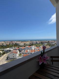 Albufeira Cozy Sea View with Balcony & Resort Access - Albufeira - 6