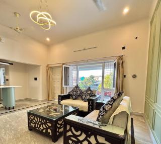 The Location's Serene Archway - 0