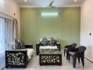 The Location's Serene Archway - 3