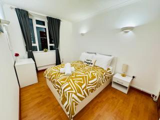 Vauxhall, river Thames, Big Ben Retreat, Central London family Stay - Londra - 0
