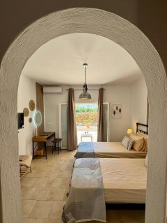 Edith's Beach House - Adults Only - Acharavi - 7