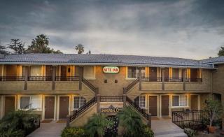 Nite Inn at Universal City - Walking Distance to Universal Studios Hollywood - Los Angeles - 2
