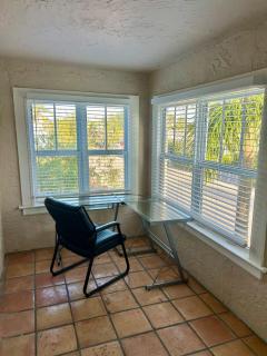 Historic Gem near the beach - Old Florida Vibes! - 4