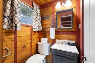 Waterfront Cottage - Acton - 9