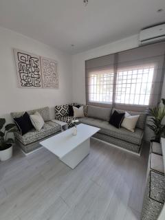Studio close to Descartes high school - Rabat - 1