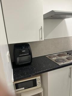 COZY DOUBLE Bedroom STUDIO With WIFI & PARKING Waltham Cross - Cheshunt - 3