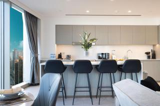 Stay in the #1 Burj & Fountain View 4BR Apartment - 6