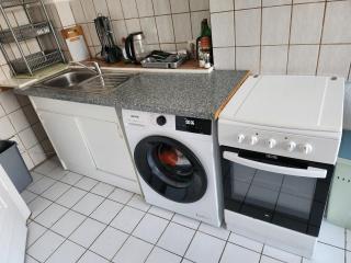 HBS 2 Zimmer Ferienwohnung 2x Doppelbett 1x Einzelbett 54 qm, große Küche mit Logga, Bad WC Mietpreise VB - Halberstadt - 8