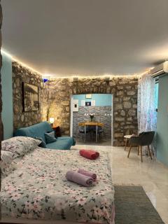 Apartments Hana - Makarska - 0