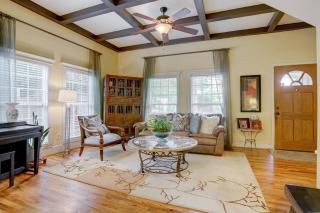 Sleeps16, Spacious Home, Close To Downtown, Beltline, And Walk To Restaurants, 75" TV, 2 Person Jacuzzi, Ping Pong - Atlanta - 6