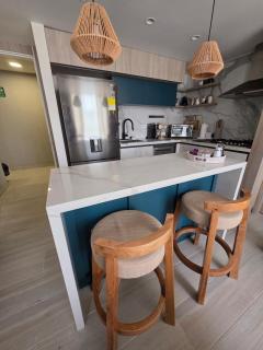 Open Floor Chic Interior Design Pool Full Kitchen - Barranquilla - 9
