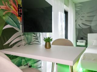 Jungle Suite and Parking - Milan - 7
