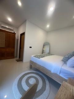 Stylish Villa, 2BR ,GREAT VALUE, Great Location ! - 8