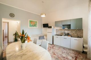 Ciraccio Apartments - 3