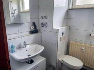 bookandstay24 Dietzenbach 2 Zimmerwohnung mit Balkon, Küche und Parkplatz-10 - Dietzenbach - 4