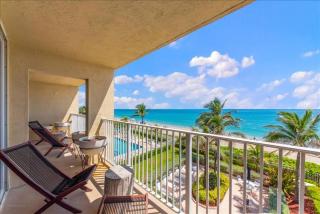 Hutchinson Island BeachFront Heated Pool Balcony Top Floor Amazing View - 0