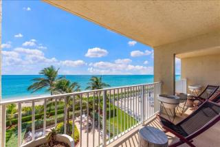 Hutchinson Island BeachFront Heated Pool Balcony Top Floor Amazing View - Jensen Beach - 0
