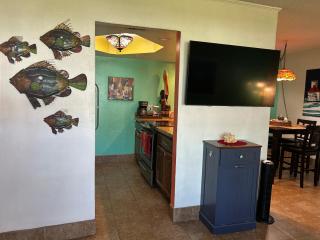 Tiki SPI Beachfront Condo, RIGHT ON THE BEACH! - South Padre Island - 5