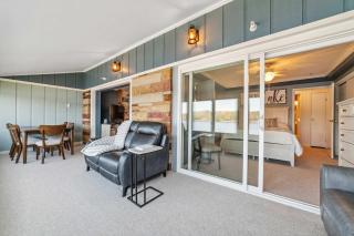 Condo with Panoramic views on Clam Lake - 2
