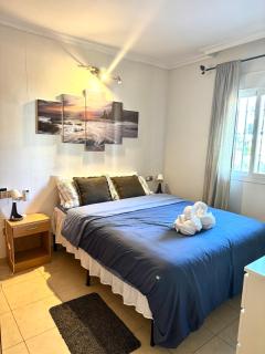 Cozy Fuengirola apartment with sea view & pool - 2