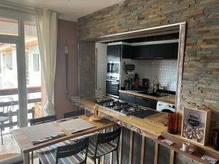 Aux Angles, appartement cosy, bien equiper, vu sur lac, 5 min a pieds des pites - Les Angles - 1