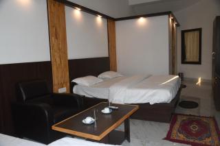 The Paradise Resort - 7