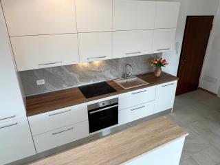 CITY PULSE APARTMENT Your Urban Escape - Domaso - 6
