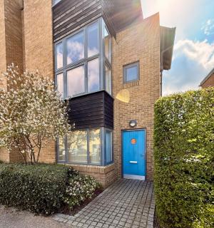 Spacious 4 Bedroom Townhouse in Essex - - 0