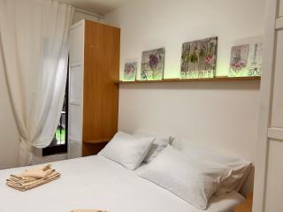 BloomHouse - apartment - 9