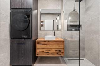 1-Bed Warehouse Conversion in Melbourne CBD - 1