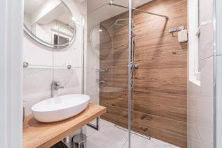 ZizkovZen Apartment by Rentez - Prag - 3
