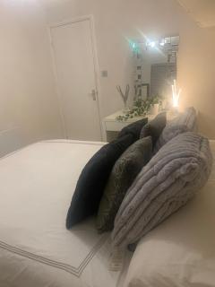 City Centre Apartment - Birmingham - 9