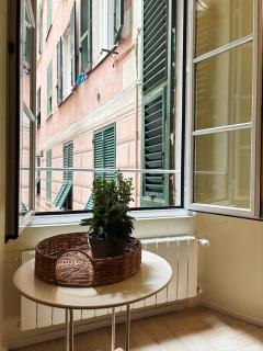 La Piazzetta historic center old port - 7