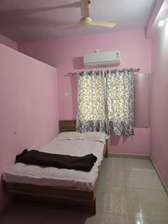 Shri Samarth Lodge - Akalkot - 6