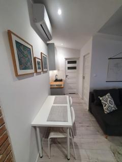 StayInPoznan Koziolki view!! Air conditioning, Internet, TV - Poznań - 4