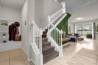 5 Bedrooms 4 Bathrooms Windsor Island1217 Ab - 1