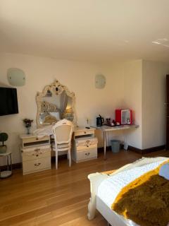 Barnfields Retreat - Little Clacton - 3