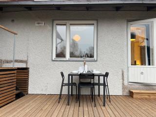 Cozy Independent House with Free Parking and 20 mins to center - 4