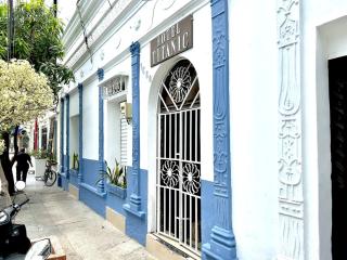 Hotel Titanic Suite - Santa Marta - 1