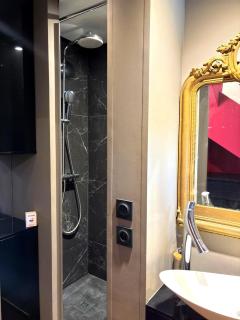 Paul Cézanne garden apartment with air conditioning - 1