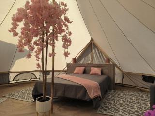 Tente lodge avec jacuzzi privatif - La Celle-sous-Gouzon - 6