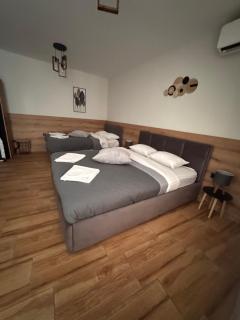 Goldy central beach apartment with private garden Burgas - Burgas - 7