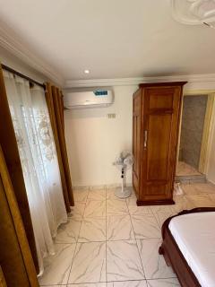 Luxury Villa AC Ensuite Room 6 - Limbe - 9