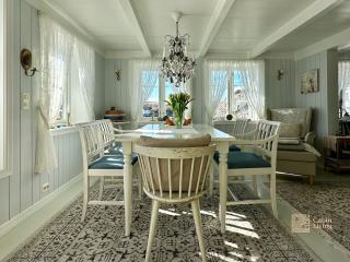 Idyllic seaside cabin with sauna & private dock - Lillesand - 4