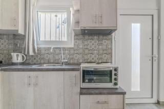 Spacious Flat For Friends & Couples With Balcony - Heraklion - 3