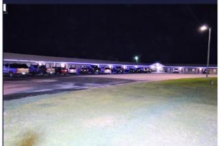Green Acre Motel by OYO Near Rush County Airport - La Crosse - 5
