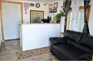 Green Acre Motel by OYO Near Rush County Airport - La Crosse - 2