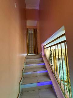 JM Furnished Kampala Entebbe Rd Kyanja A - Kampala - 1