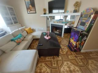 Oya Suite-Gated Oasis with Pool, Courtyard, & Whimsical Kids Rooms! - 8